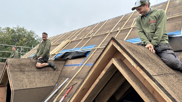 Referentie-dakrenovatie-reference-rénovation-toit-Omwenteling-Architect